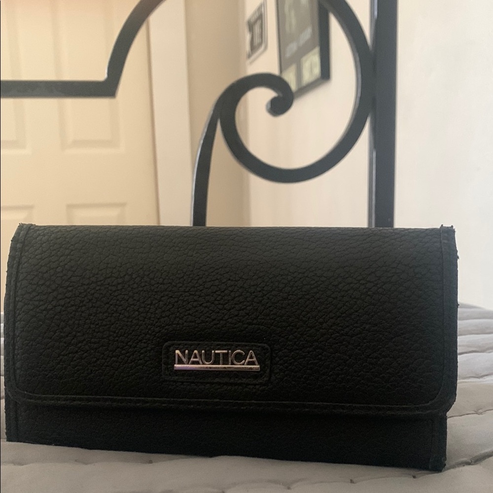 Nautica Black Wallet Minimalist Leather Design